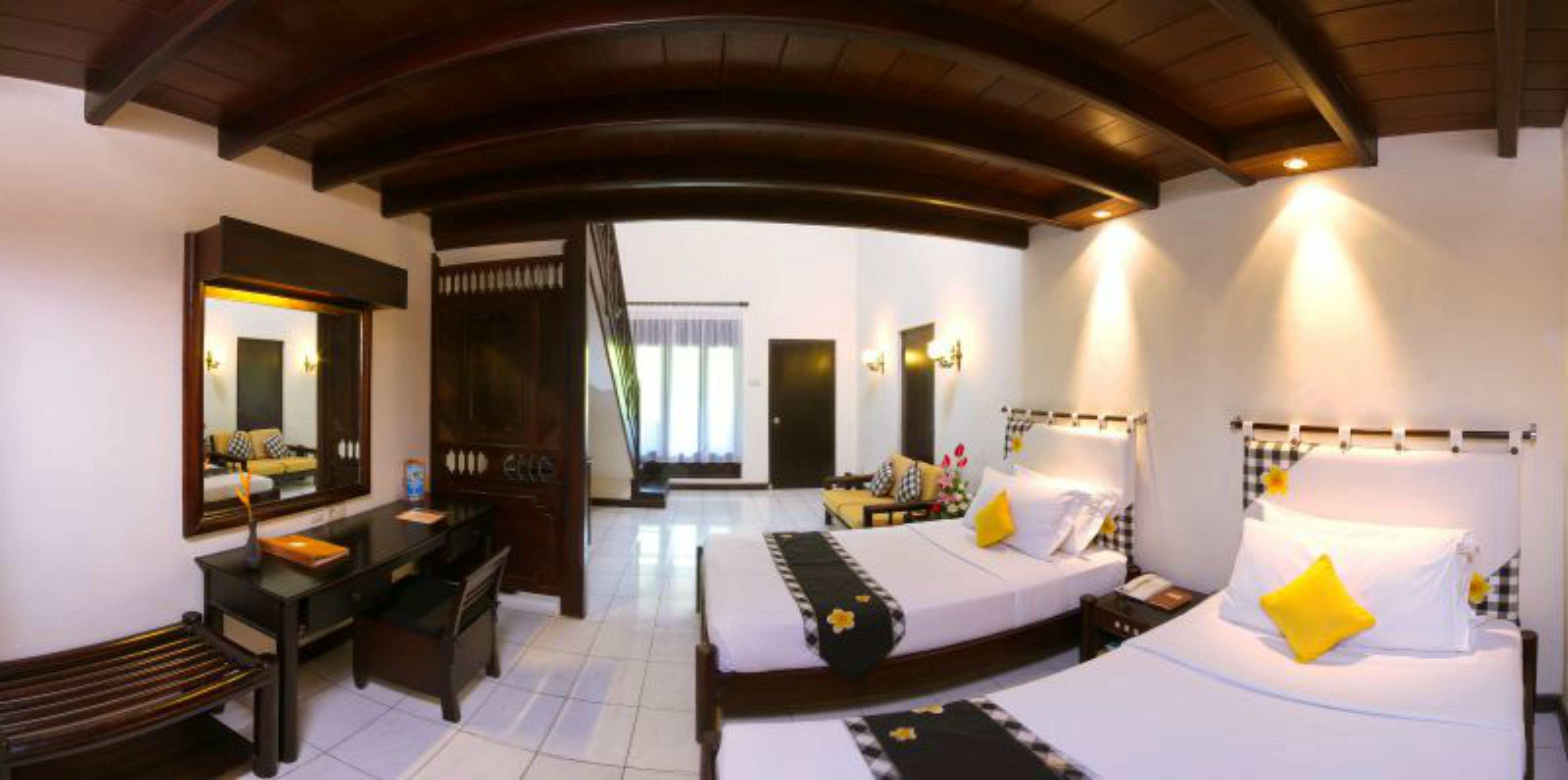 Legian Beach Hotel ภายนอก รูปภาพ