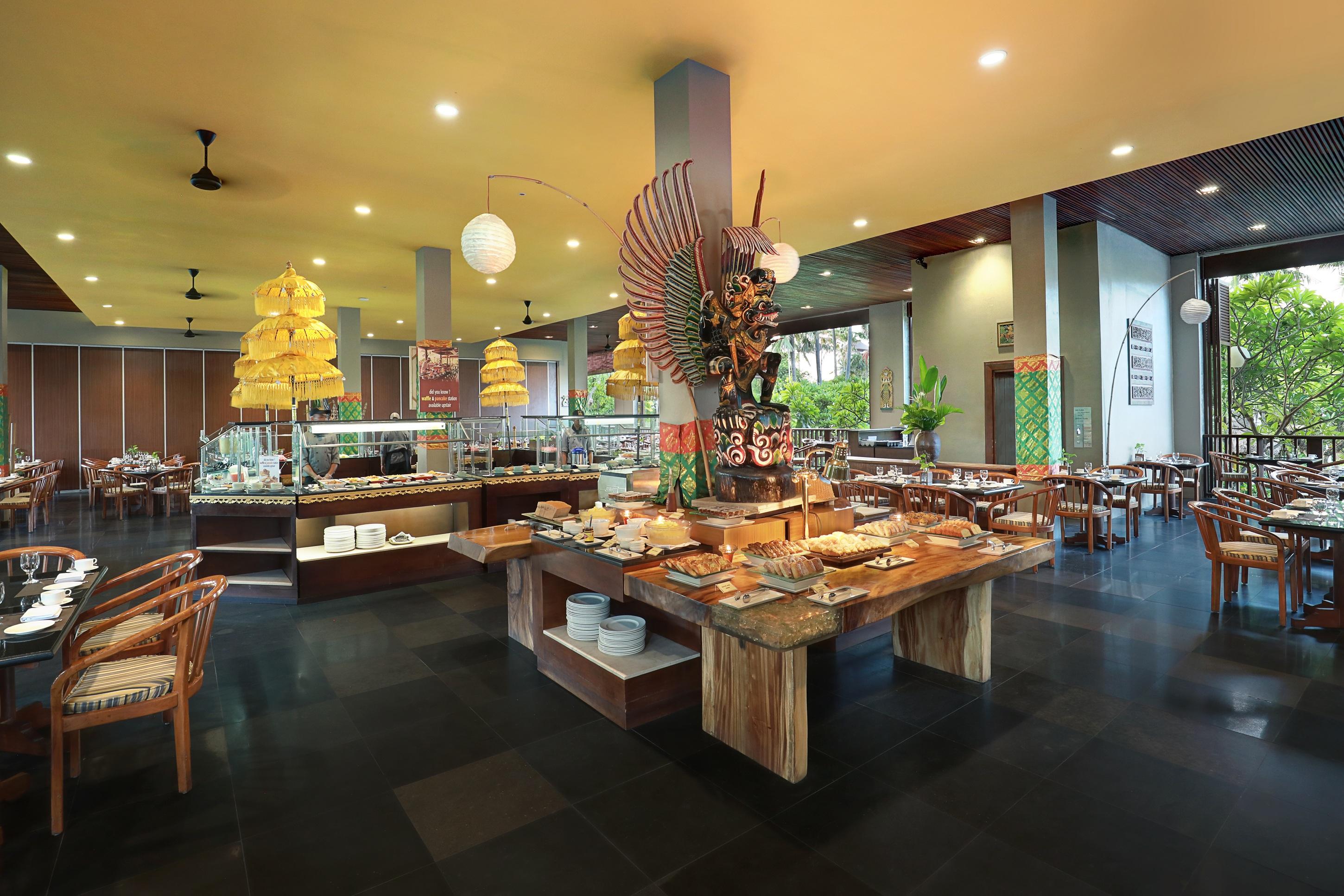 Legian Beach Hotel ภายนอก รูปภาพ
