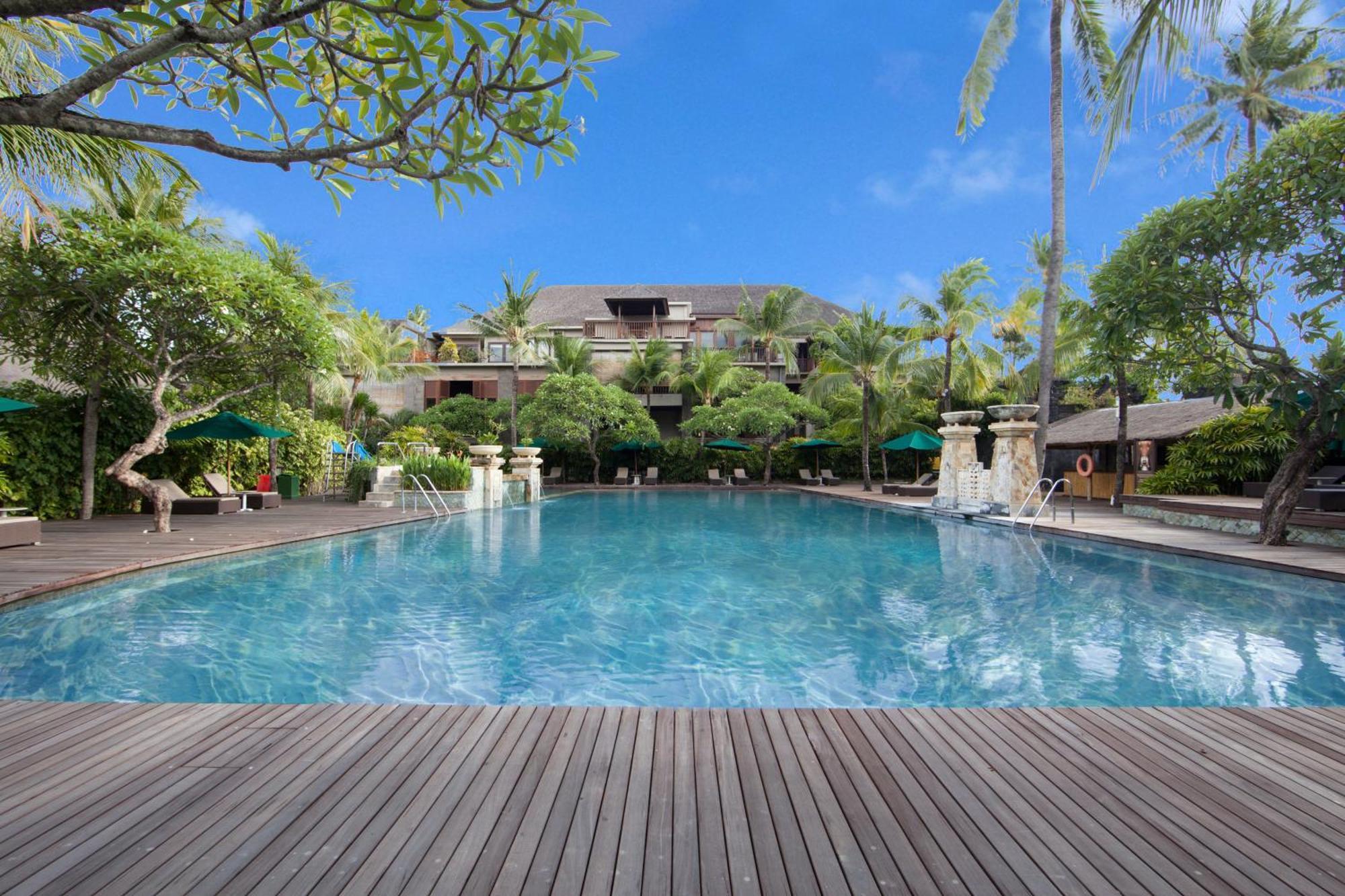 Legian Beach Hotel ภายนอก รูปภาพ