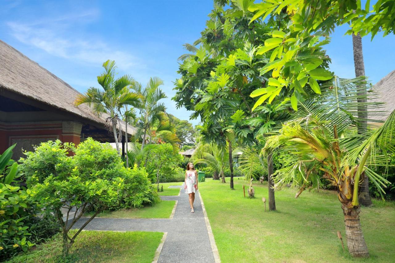 Legian Beach Hotel ภายนอก รูปภาพ